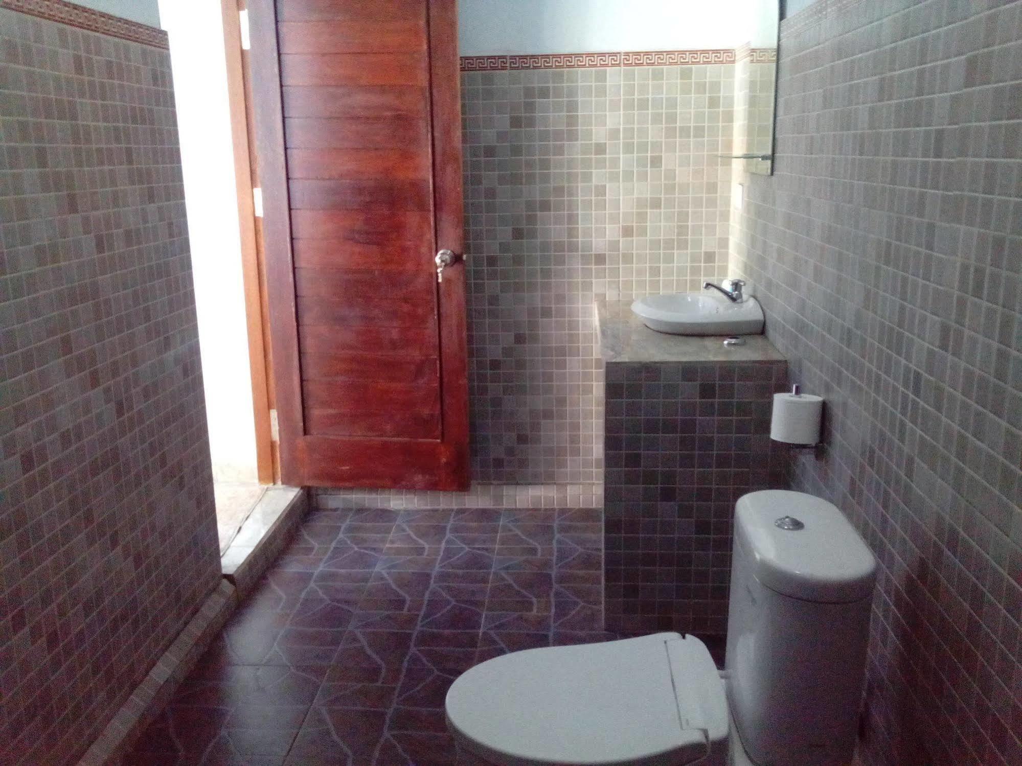 Naradas Mushroom Beach Homestay *