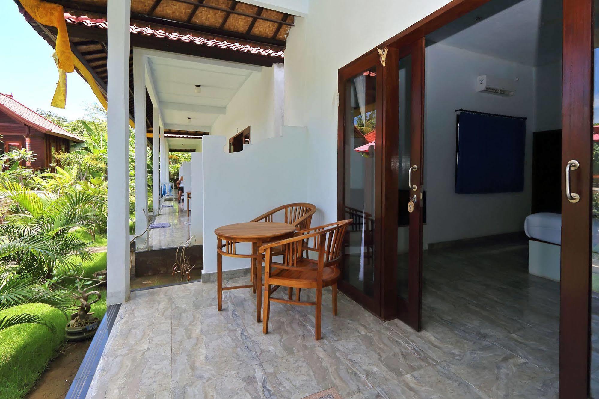 Homestay Naradas Mushroom Beach Nusa Lembongan (Bali)