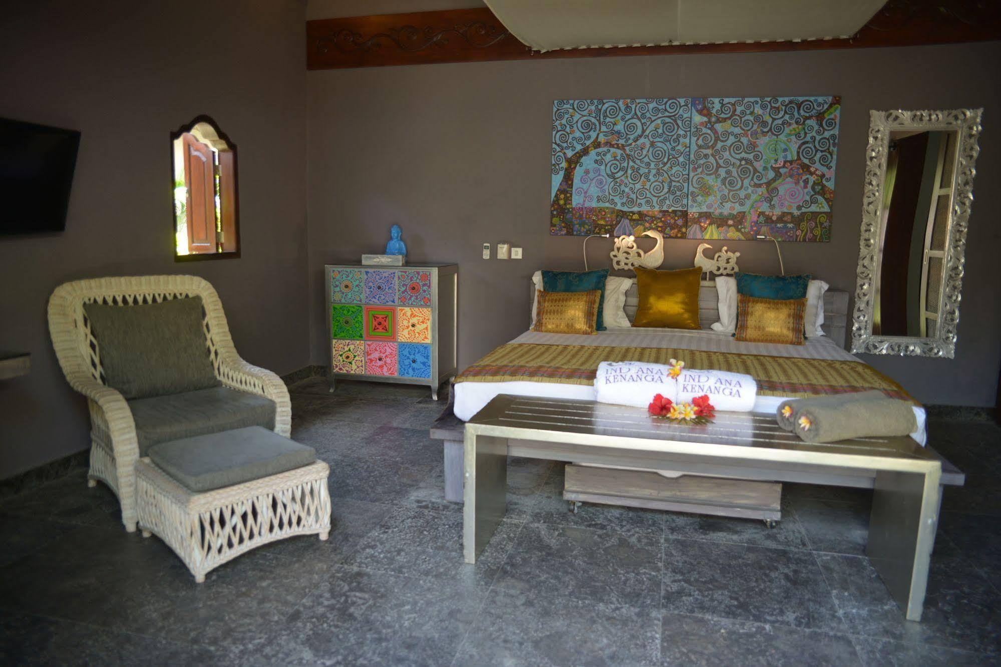 Indiana Kenanga Boutique &
