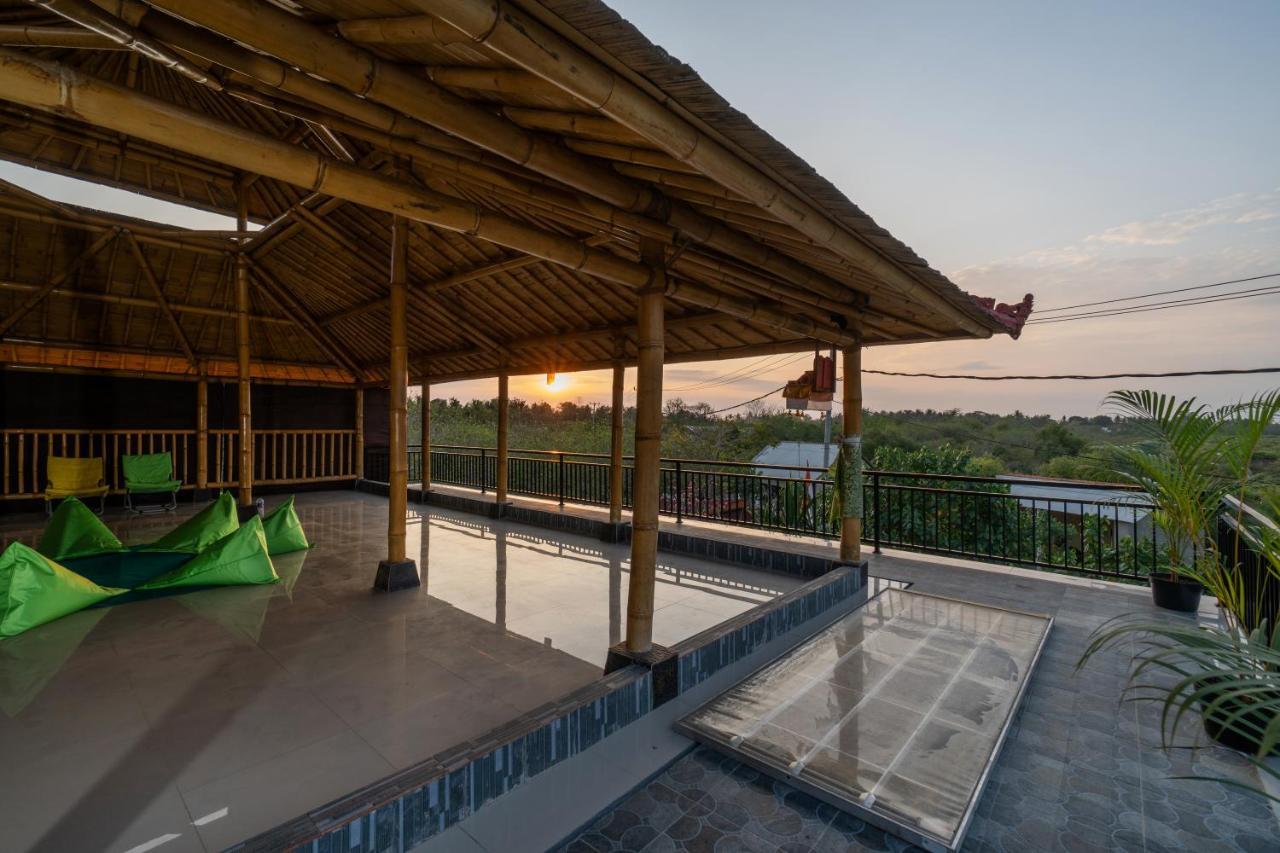 Hostel The Green Groves *