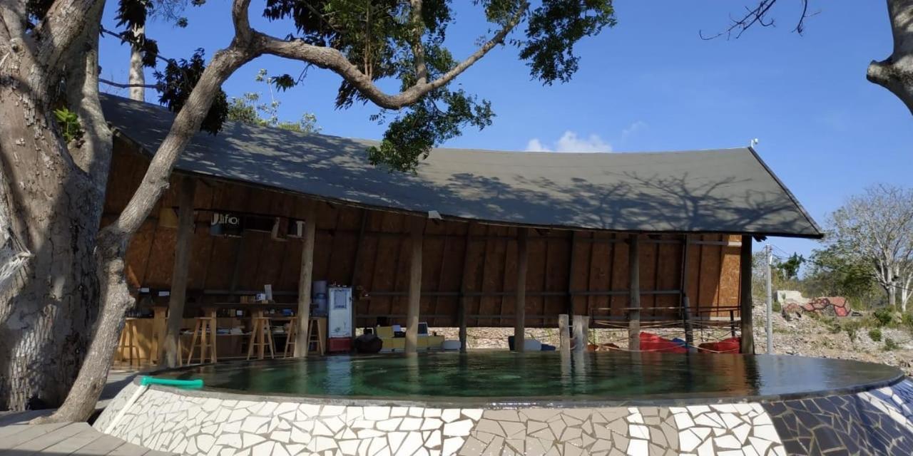Bong Nusa Hostel *