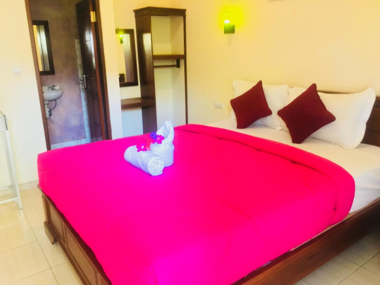 Yudhist Nusa Lembongan (Bali)