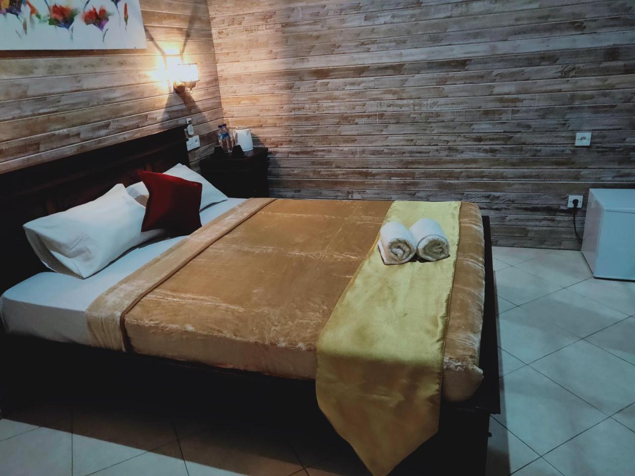 Wisma tamu Tiki Bar&more