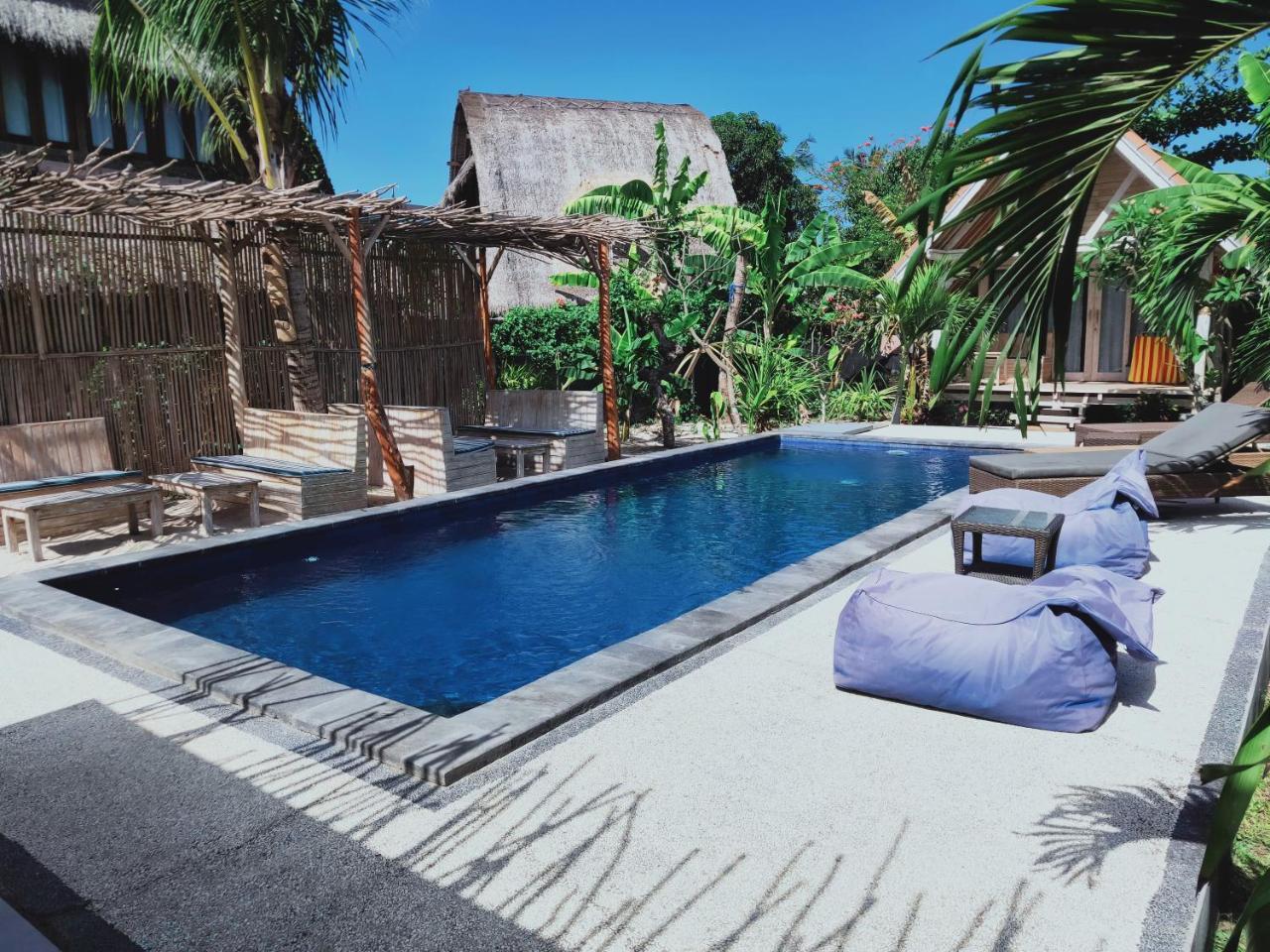 Tiki Bar&more 2*
