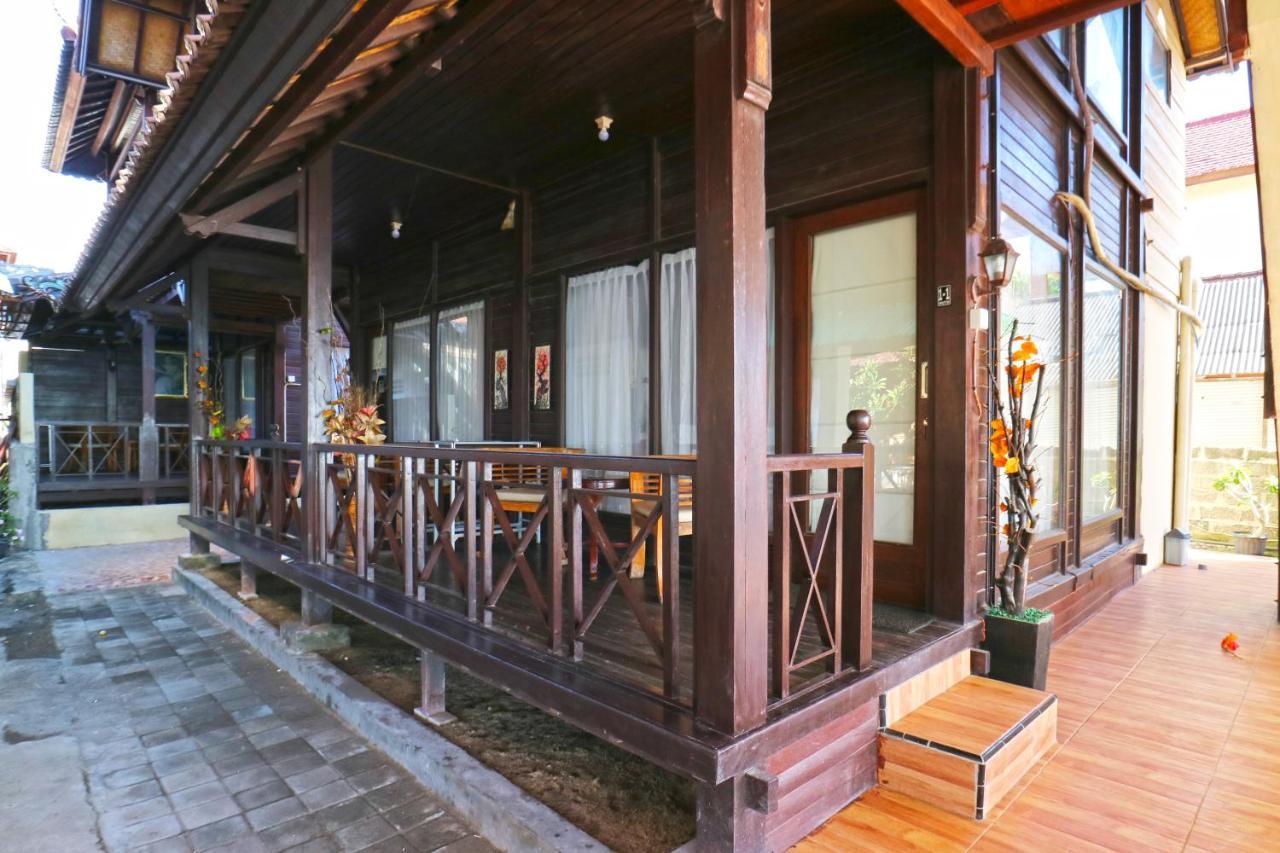 The Huts Wisma tamu