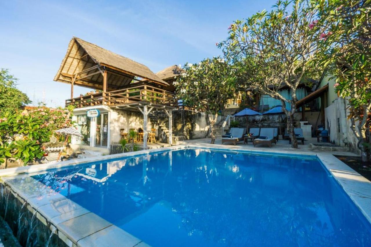 Mojosurf Camp Nusa Hostel