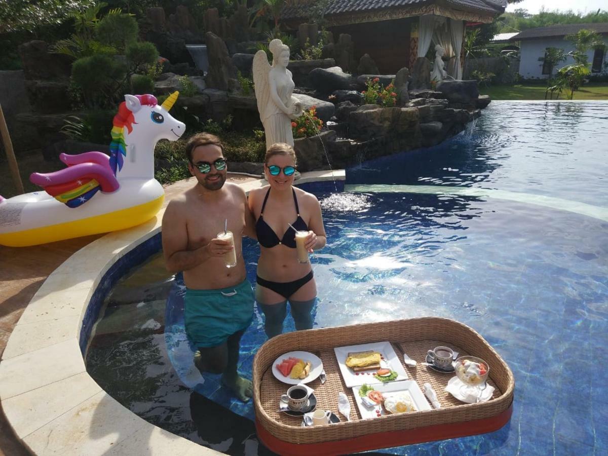 Mamamia Island Hotel 4*