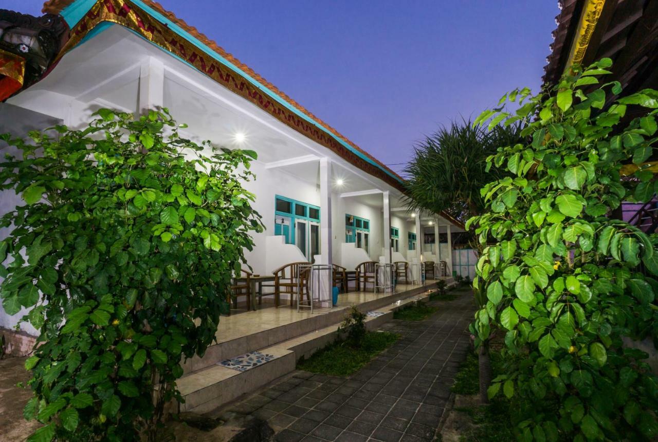 Agung Bungalow *