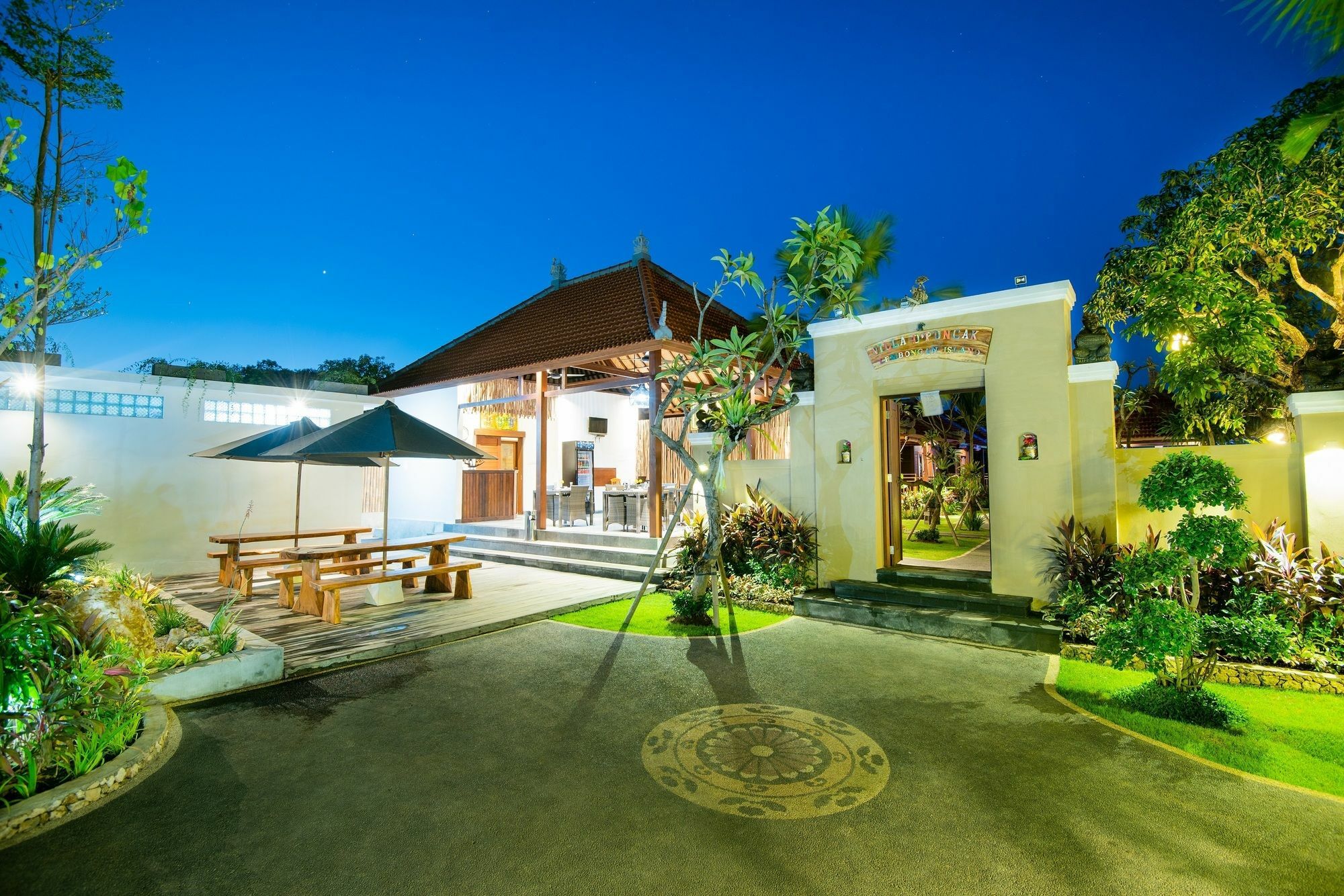 D'puncak Nusa Lembongan (Bali)