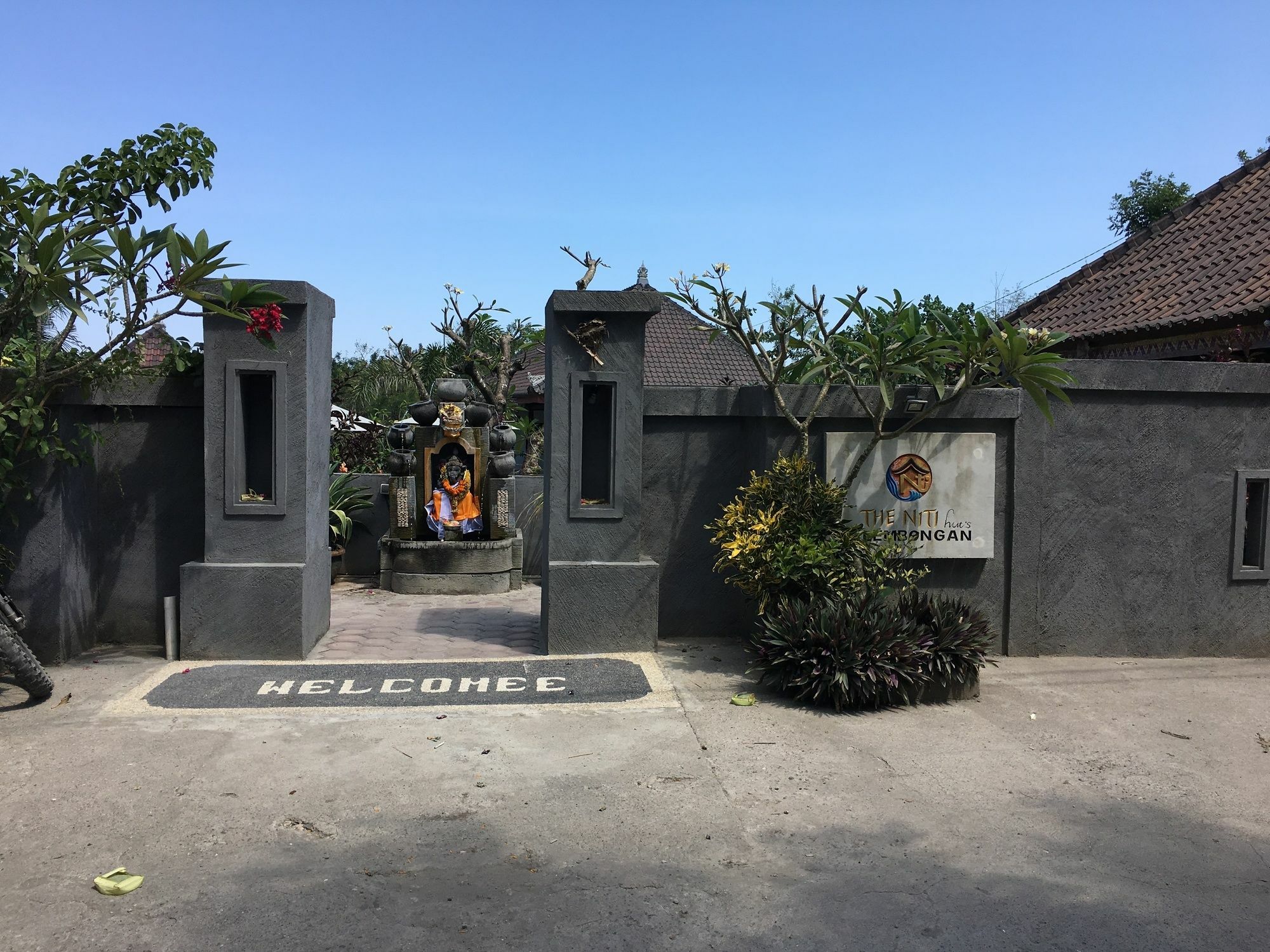 The Niti Hut's Taman liburan