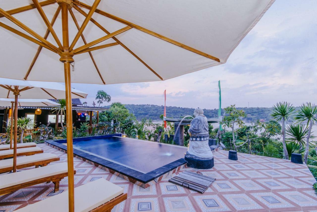 Wisma tamu Sunday Huts Nusa Lembongan (Bali)