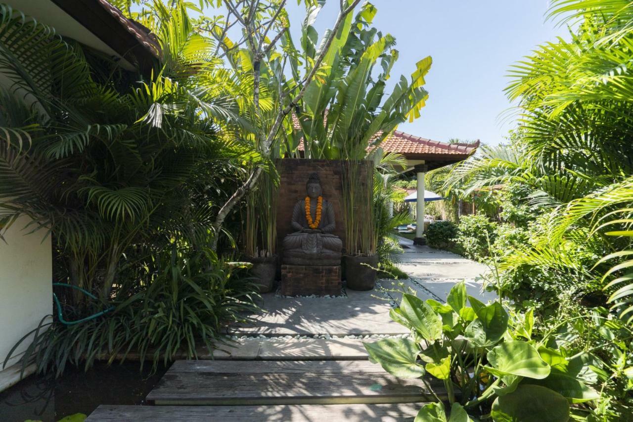Lotus Villa *