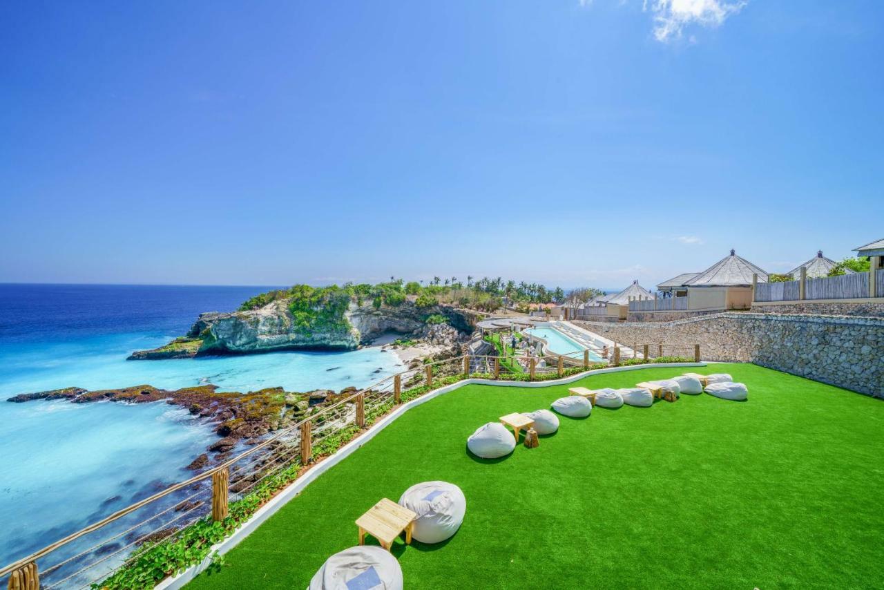 Blue Lagoon Avia Resort