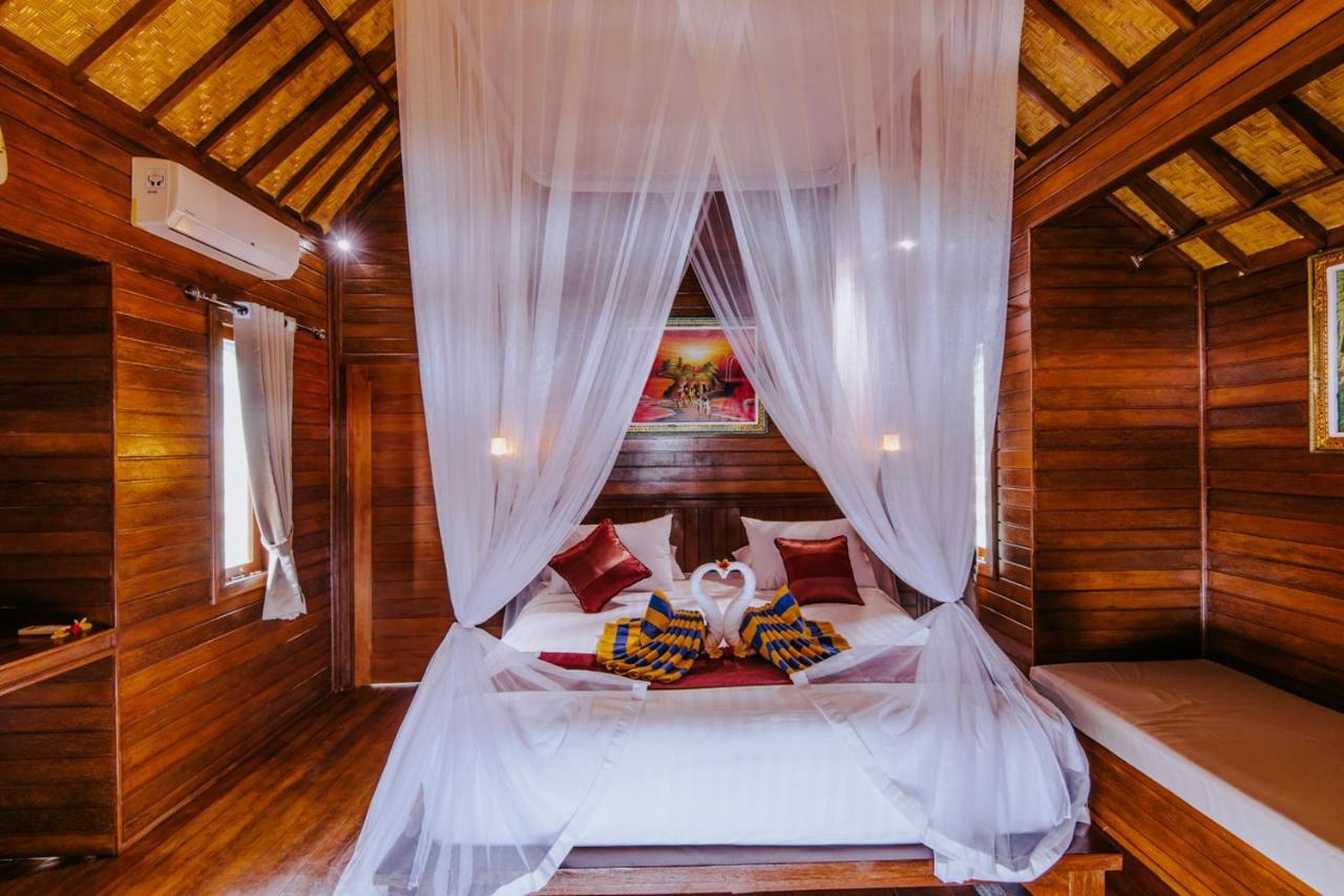 Sunday Huts Wisma tamu 3*