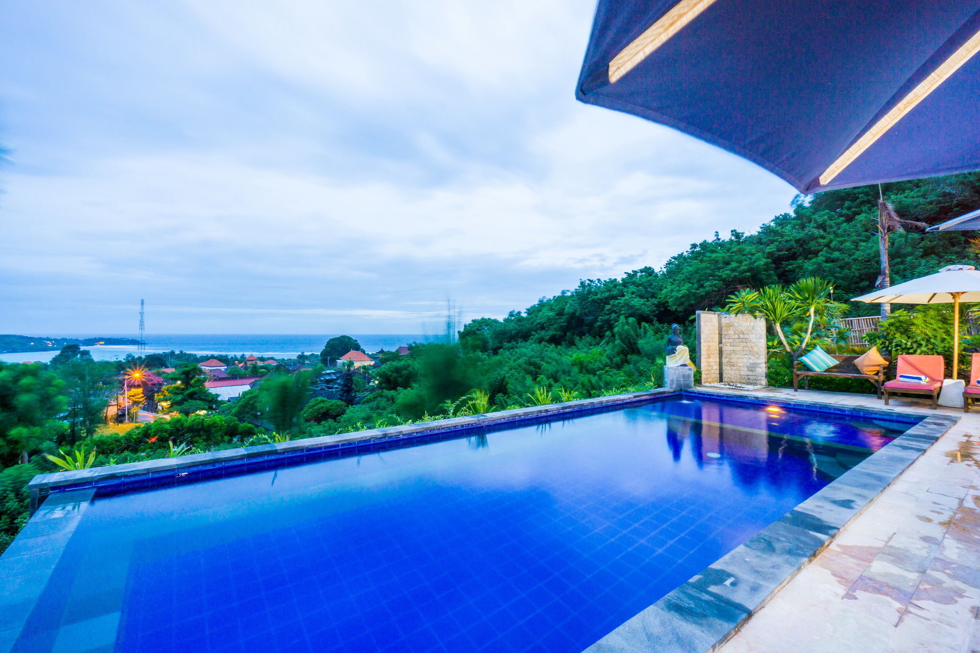 Guest house Grand Sea View Nusa Lembongan (Bali)