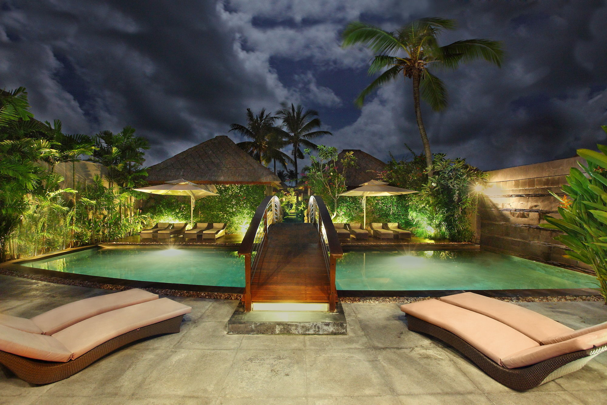 Indiana Kenanga Luxury And Restaurant