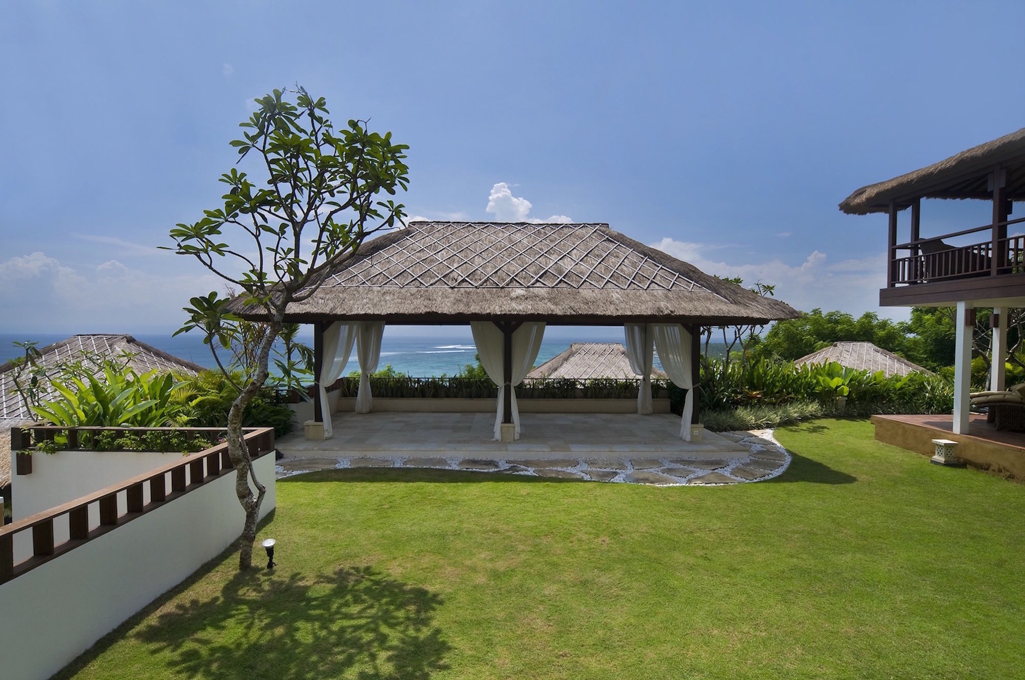 Batu Karang And Hotel