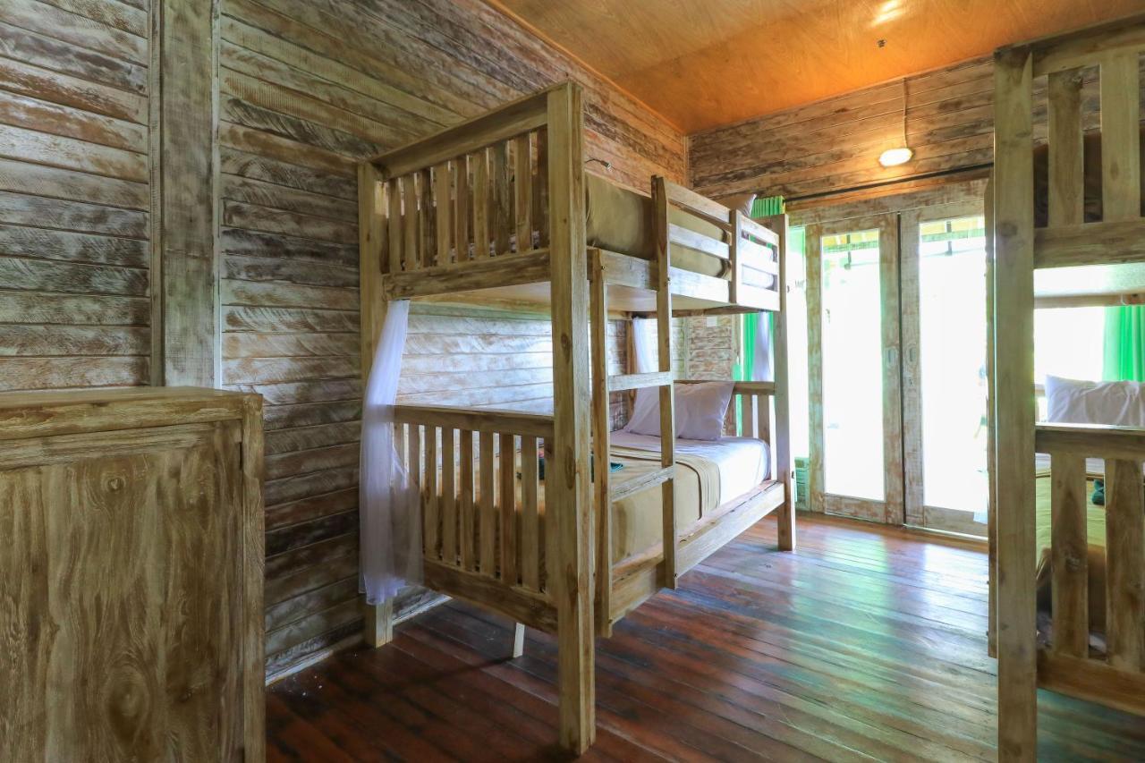 Hostel The Green Groves