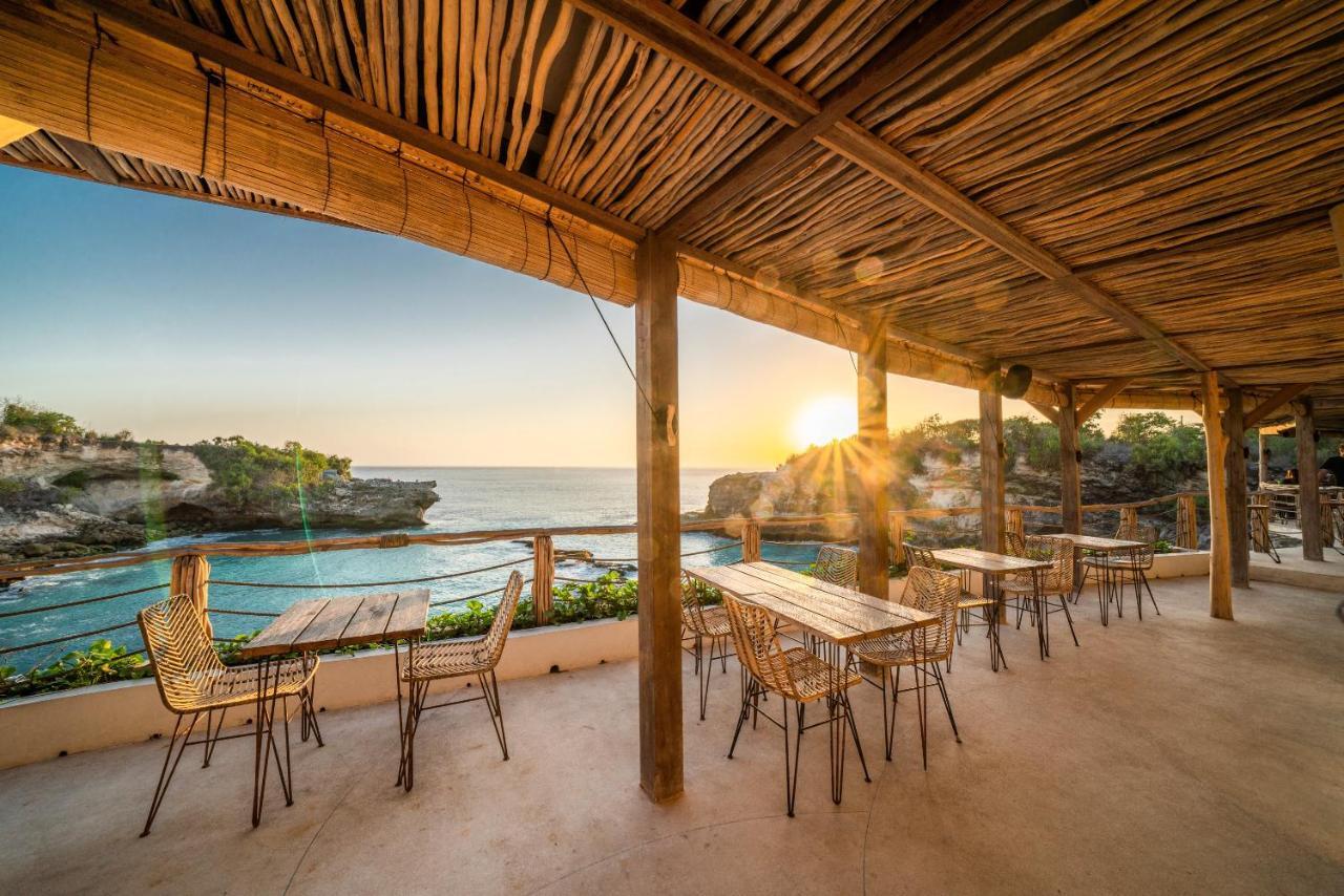 Blue Lagoon Avia Resort