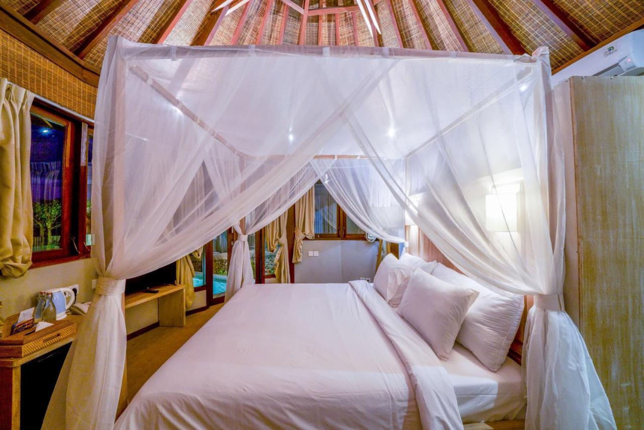 Blue Lagoon Avia Resort 4*