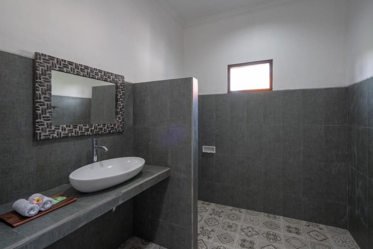 Hotel Nusa Indah Onai