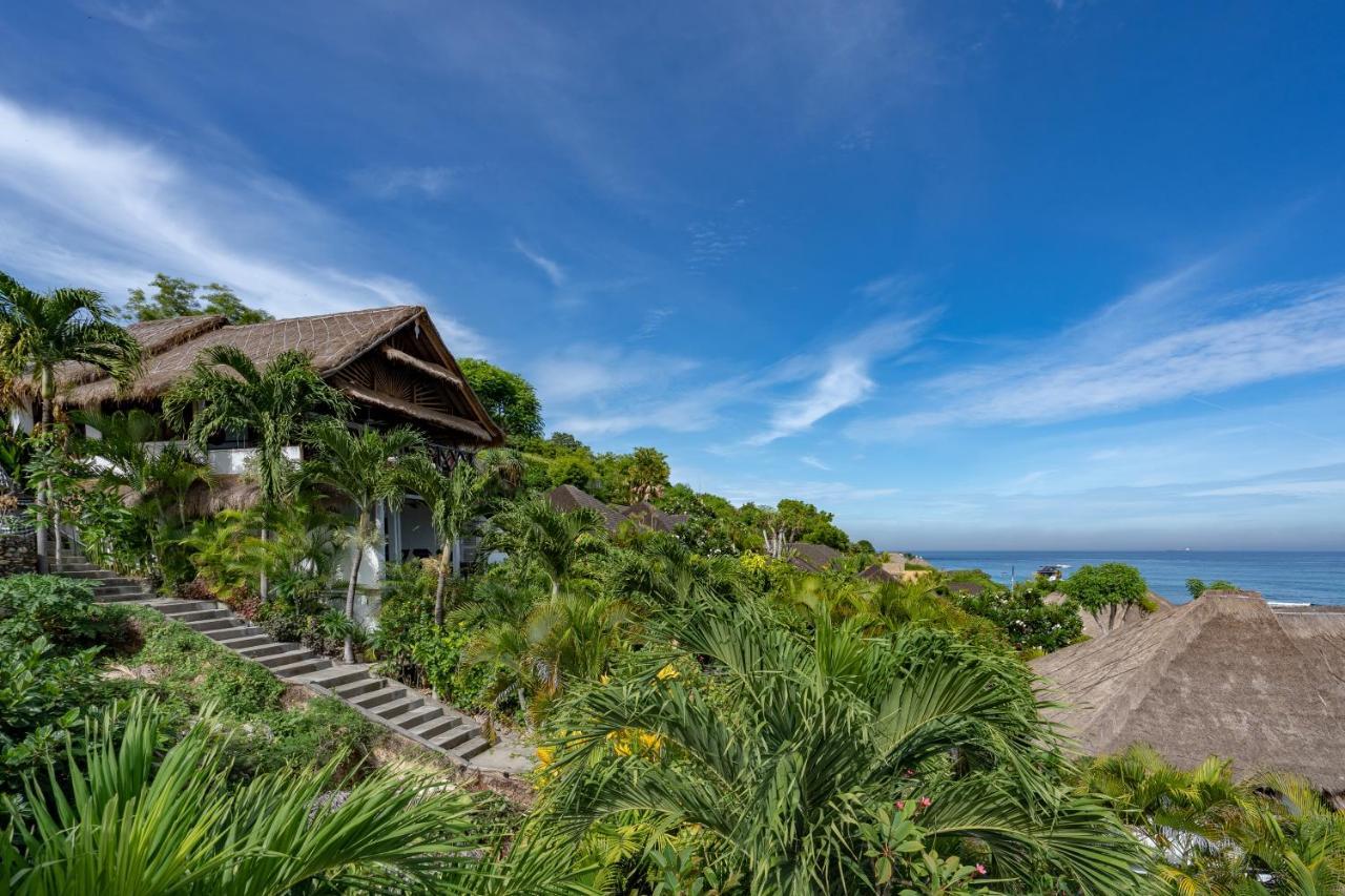Villa Atas *
