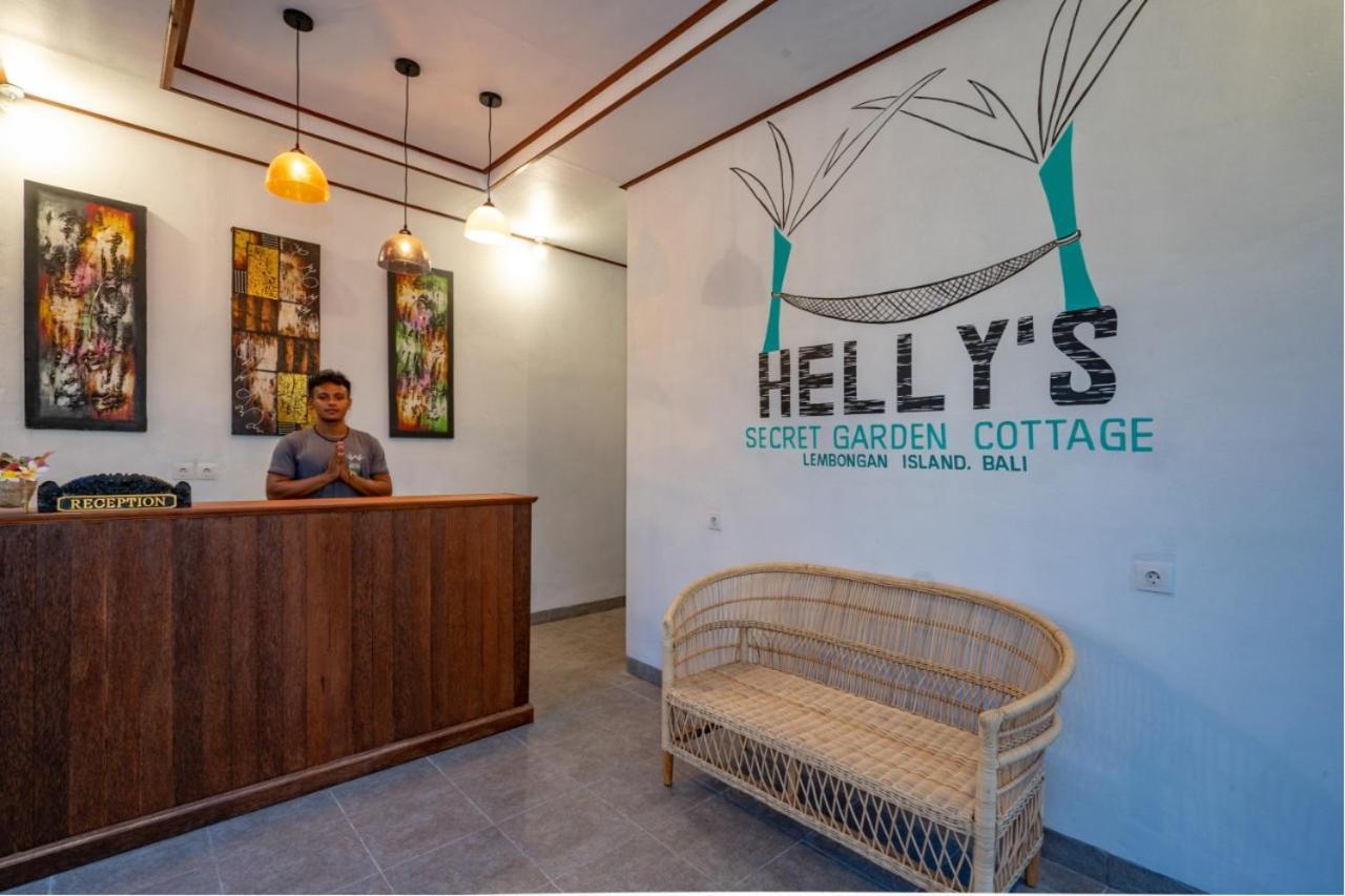 Helly's Secret Garden *