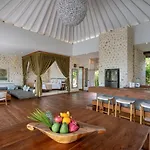 Villa Kingfisher
