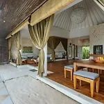 Villa Kingfisher