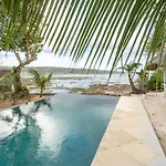 Villa Kingfisher
