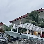 Aurora Beach View