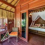 Ceningan Resort