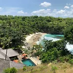 Villa Trevally