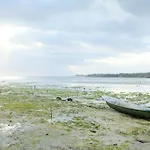The Kubu221 Ceningan