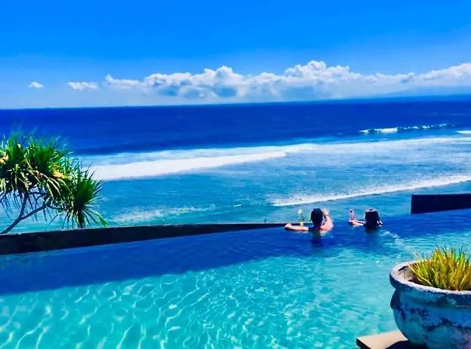 The Palms Ceningan Hotel