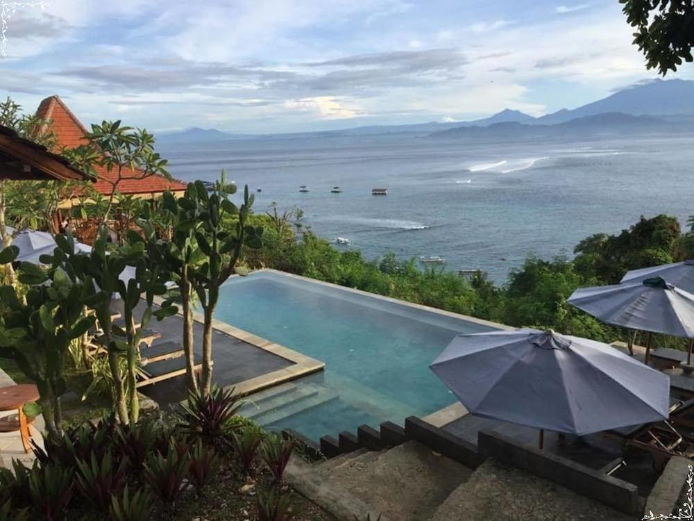 Lembongan Cliff 3*