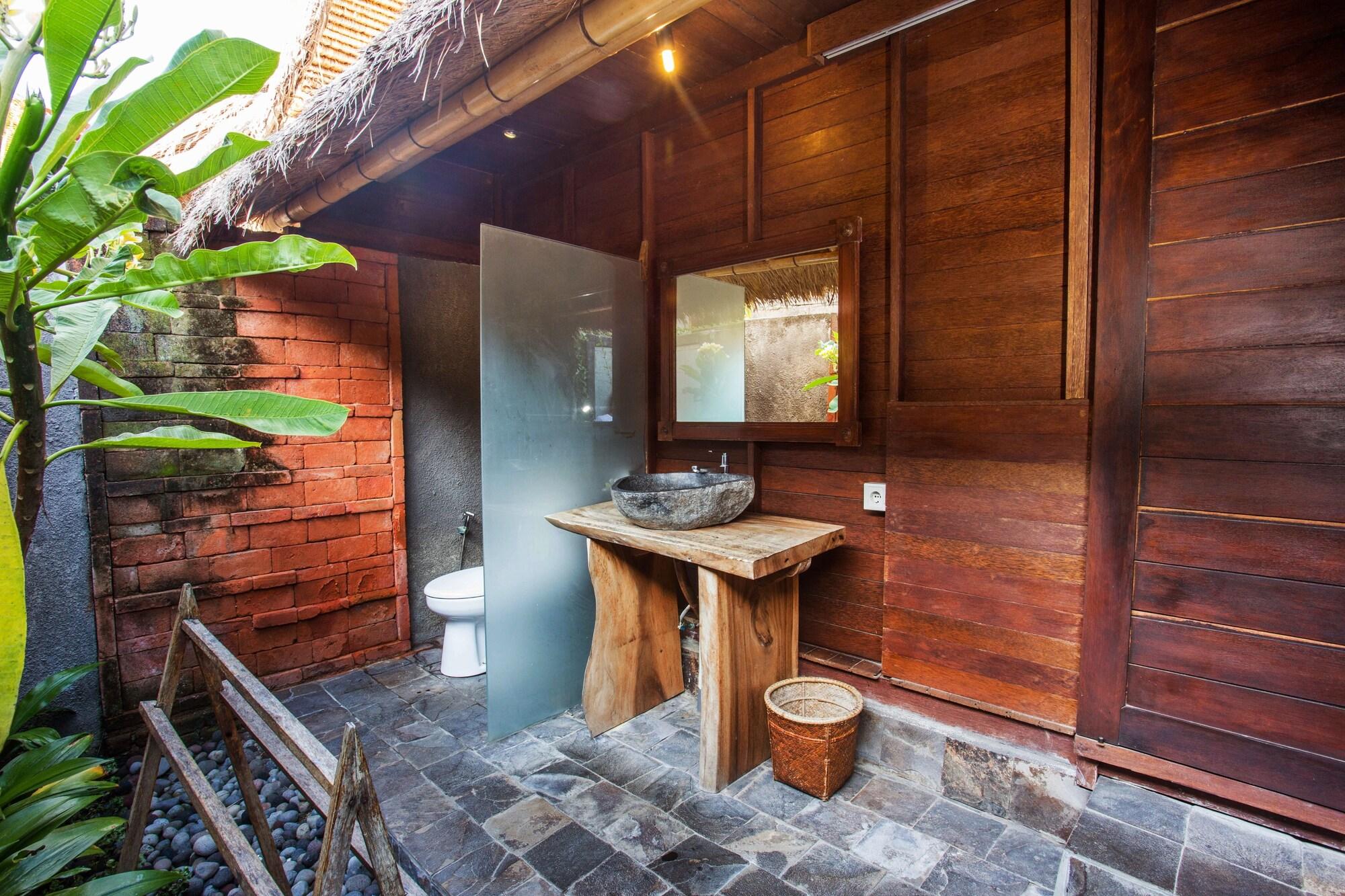 Ts Hut Holiday park 4*