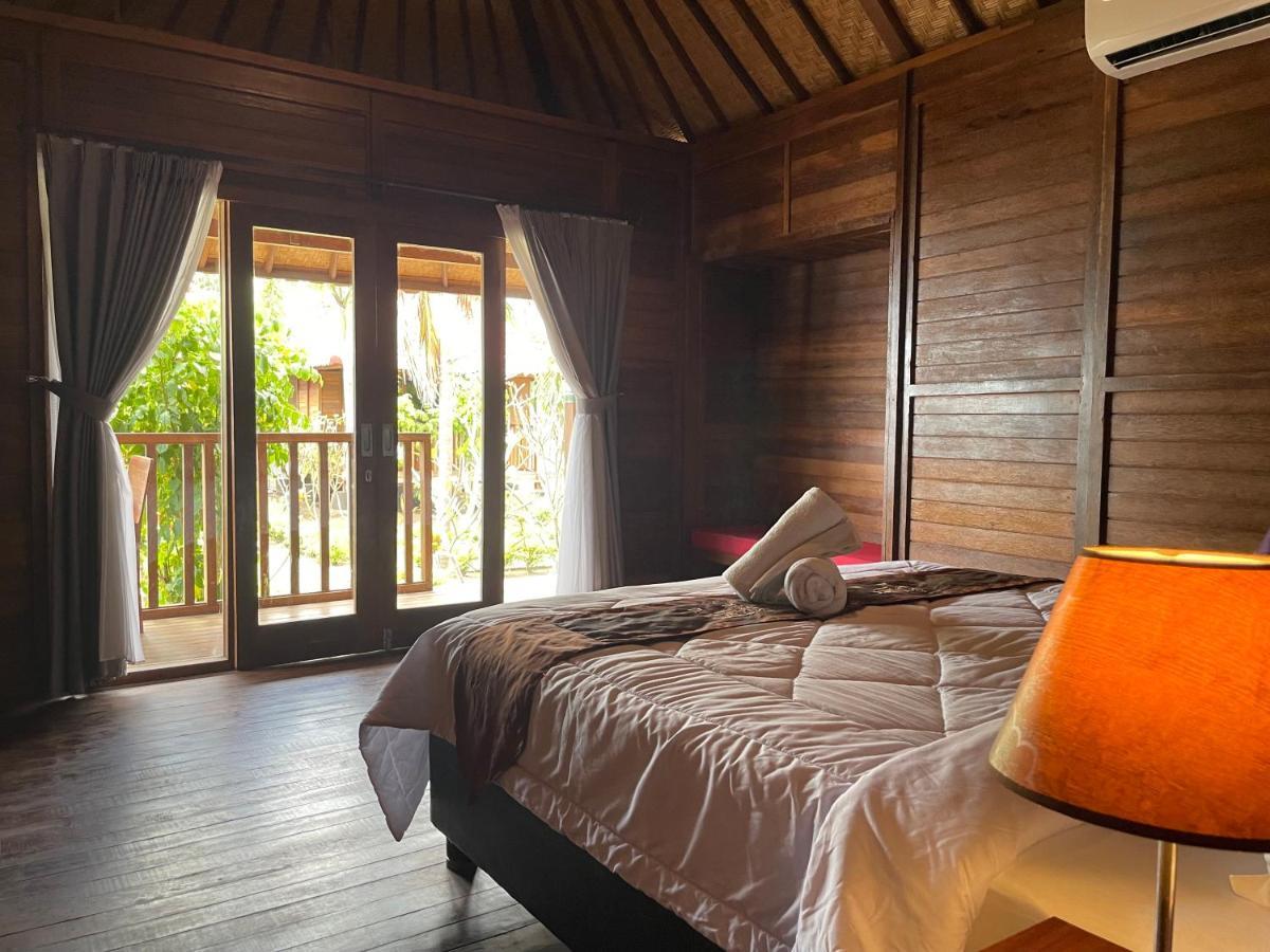 Mangrove Hut