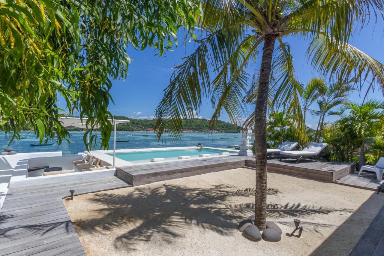 Lagoon - Elegant & Absolute Beachfront In Nusa Ceningan *