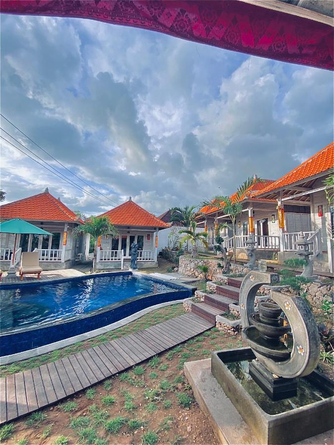 Blue Sky Ceningan Hotel