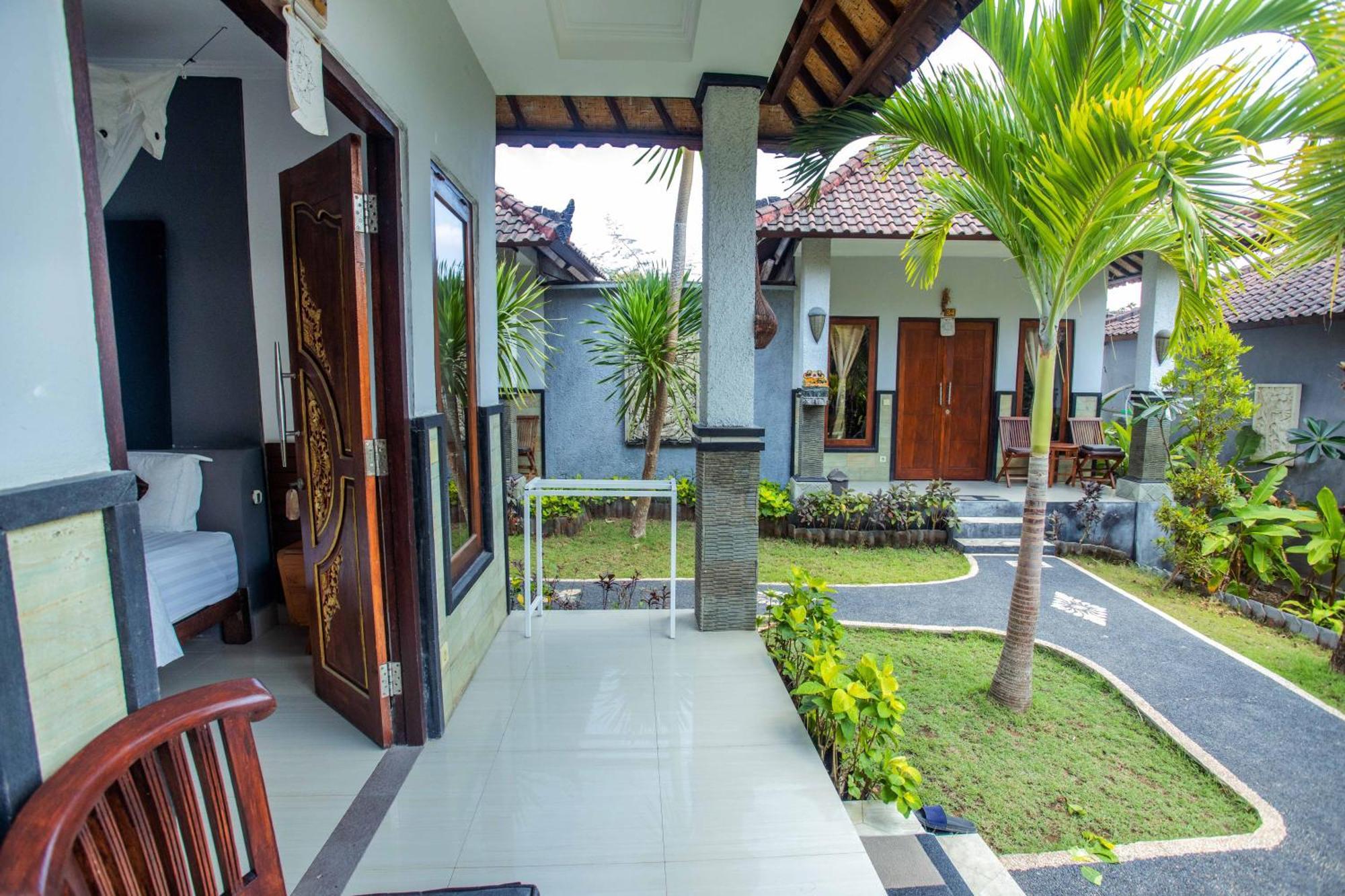 Tropical Garden By Tanis Hotel