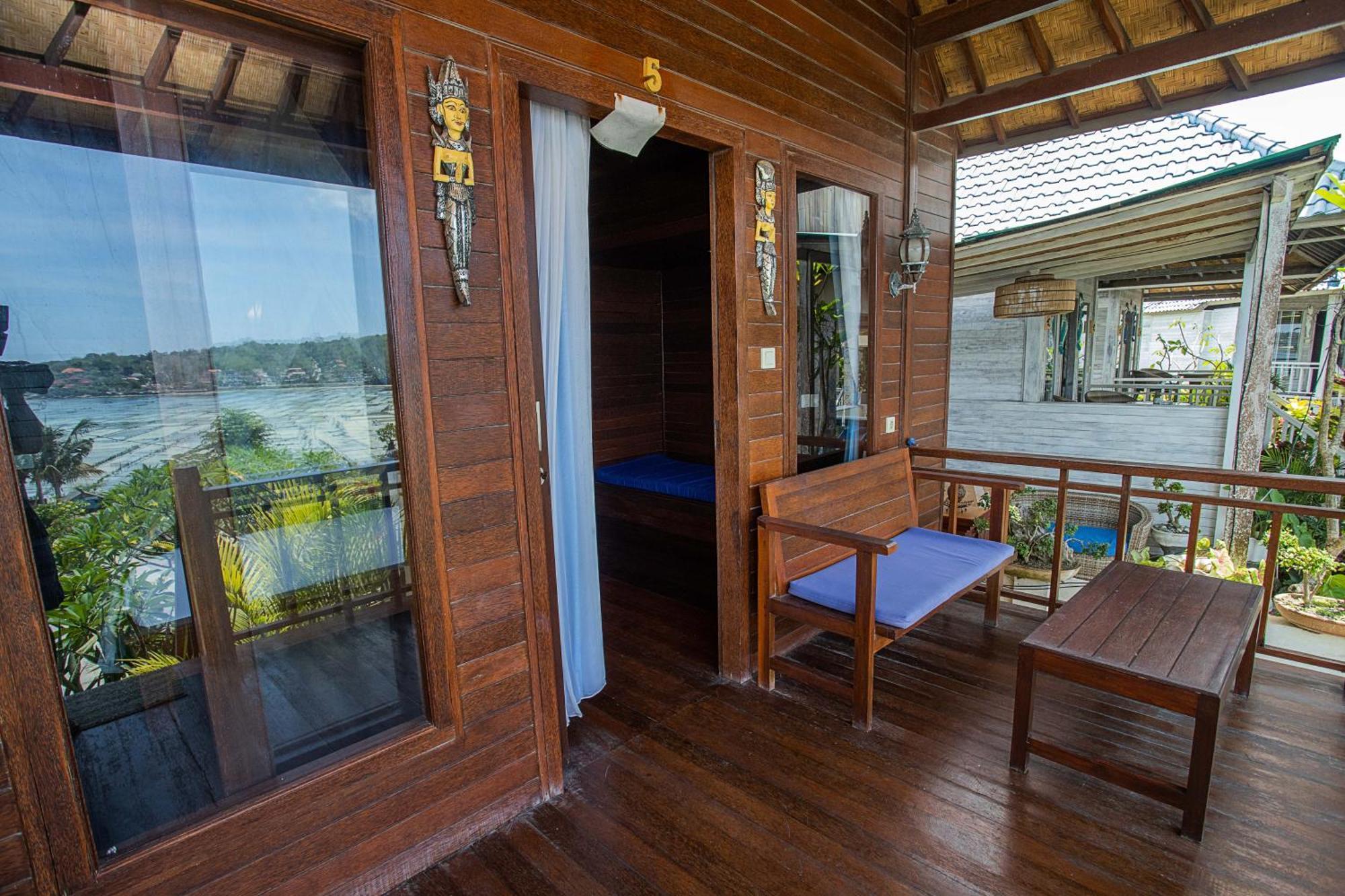 Tawe Ocean Blue 2* Nusa Lembongan (Bali)
