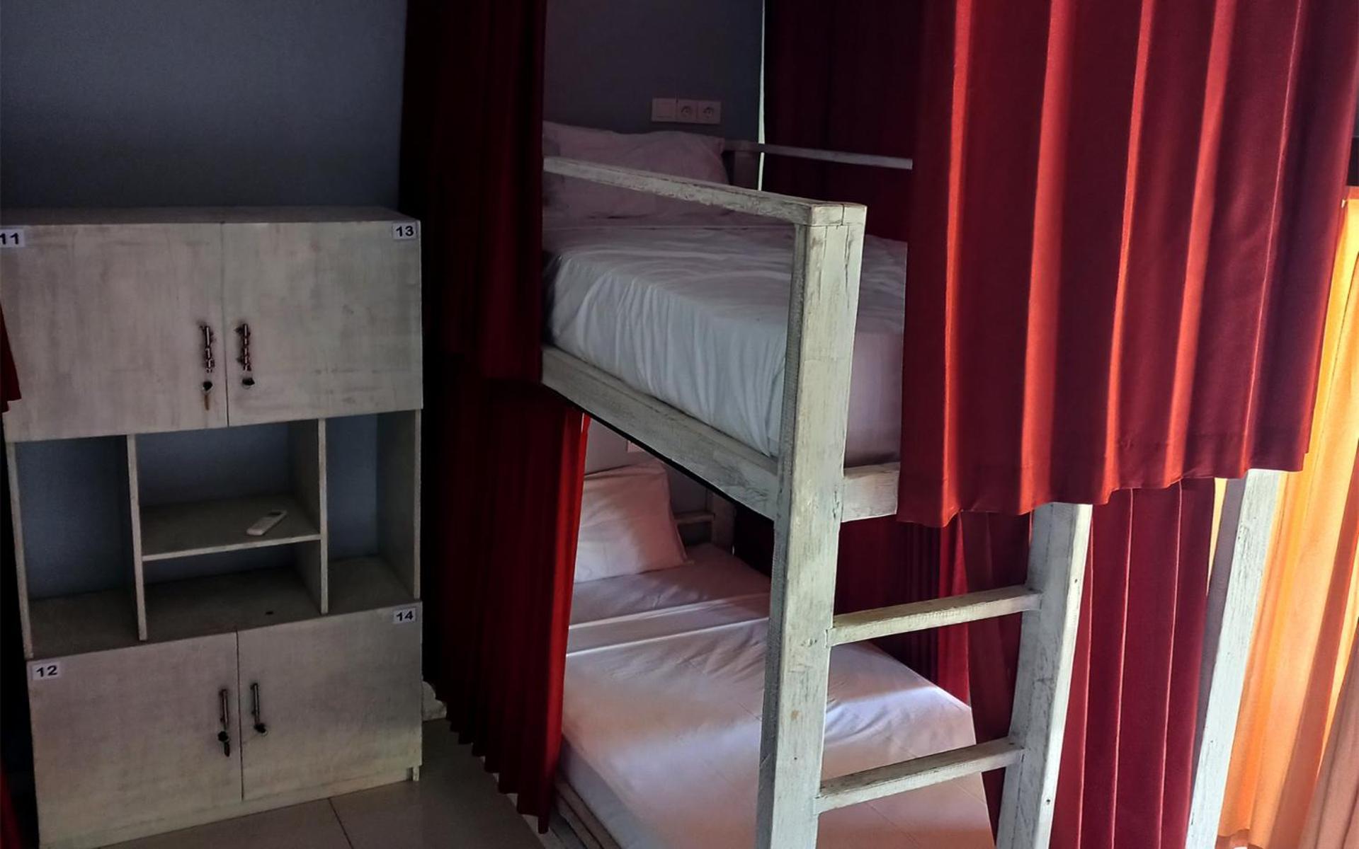 Castaway Island Hostel