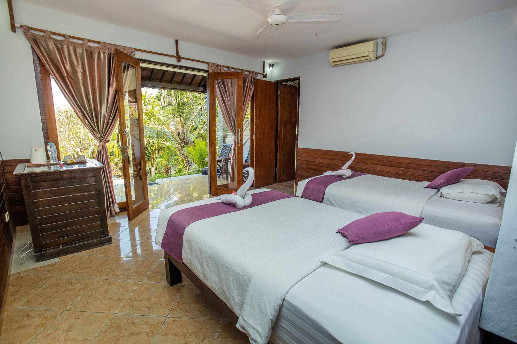 Tropical Garden By Tanis Hotel