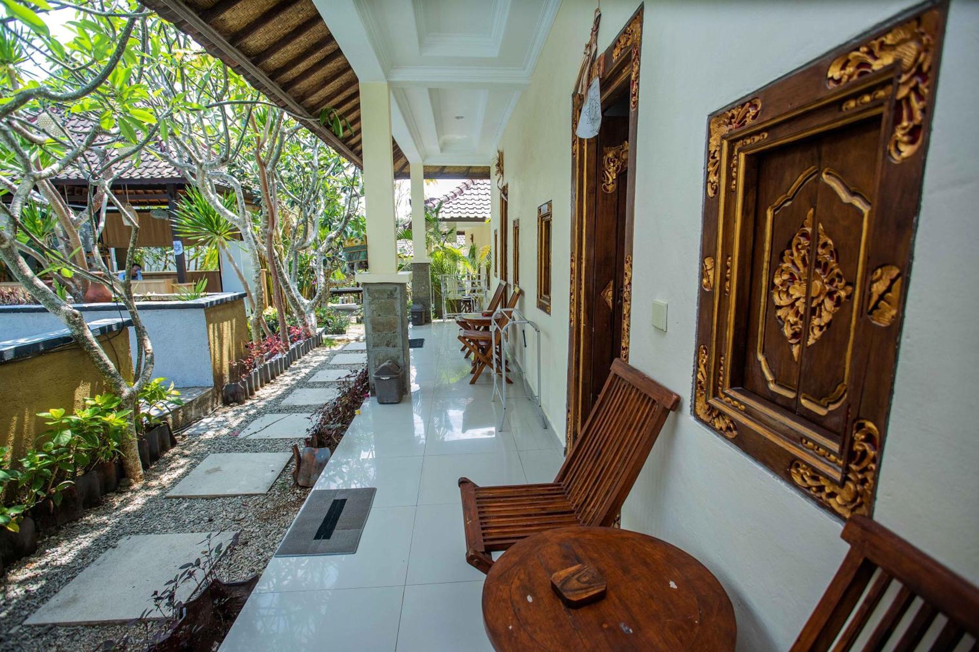 Tropical Garden By Tanis Hotel
