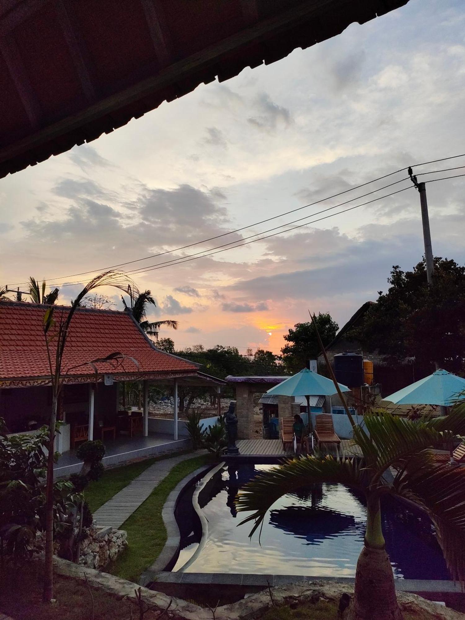 Blue Sky Ceningan Hotel