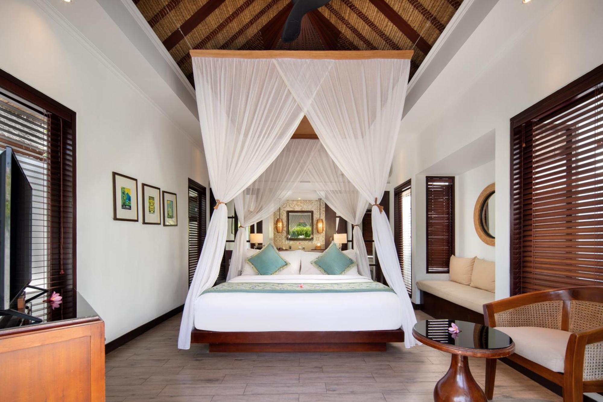 Club & Resort 5*