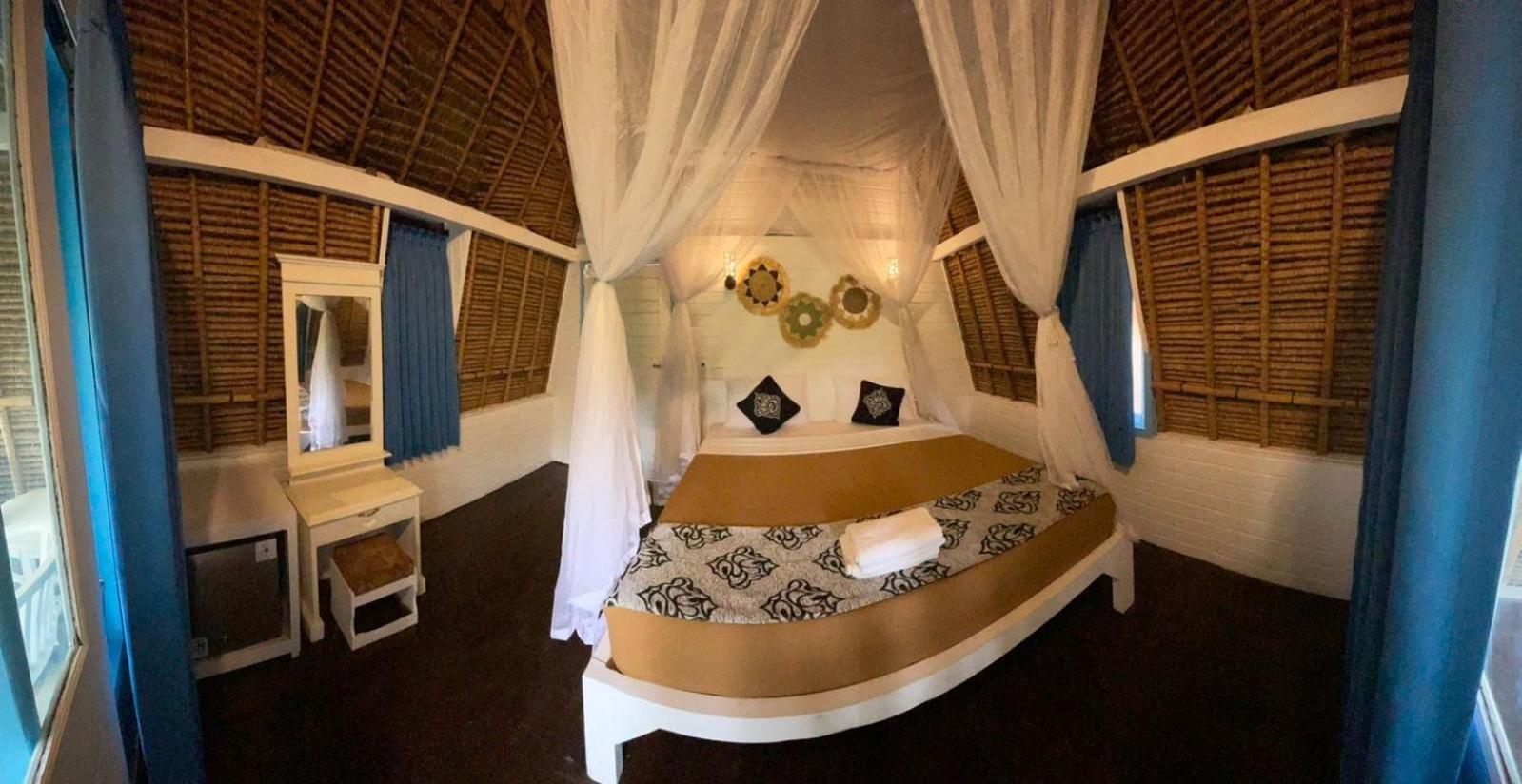 Wisma tamu A_one House Nusa Lembongan (Bali)