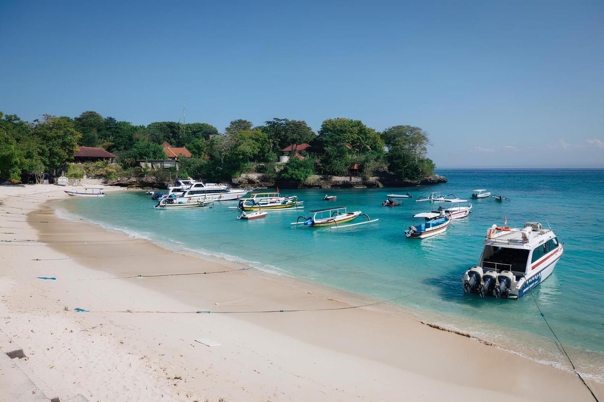 Bale Gede Holiday park 4*