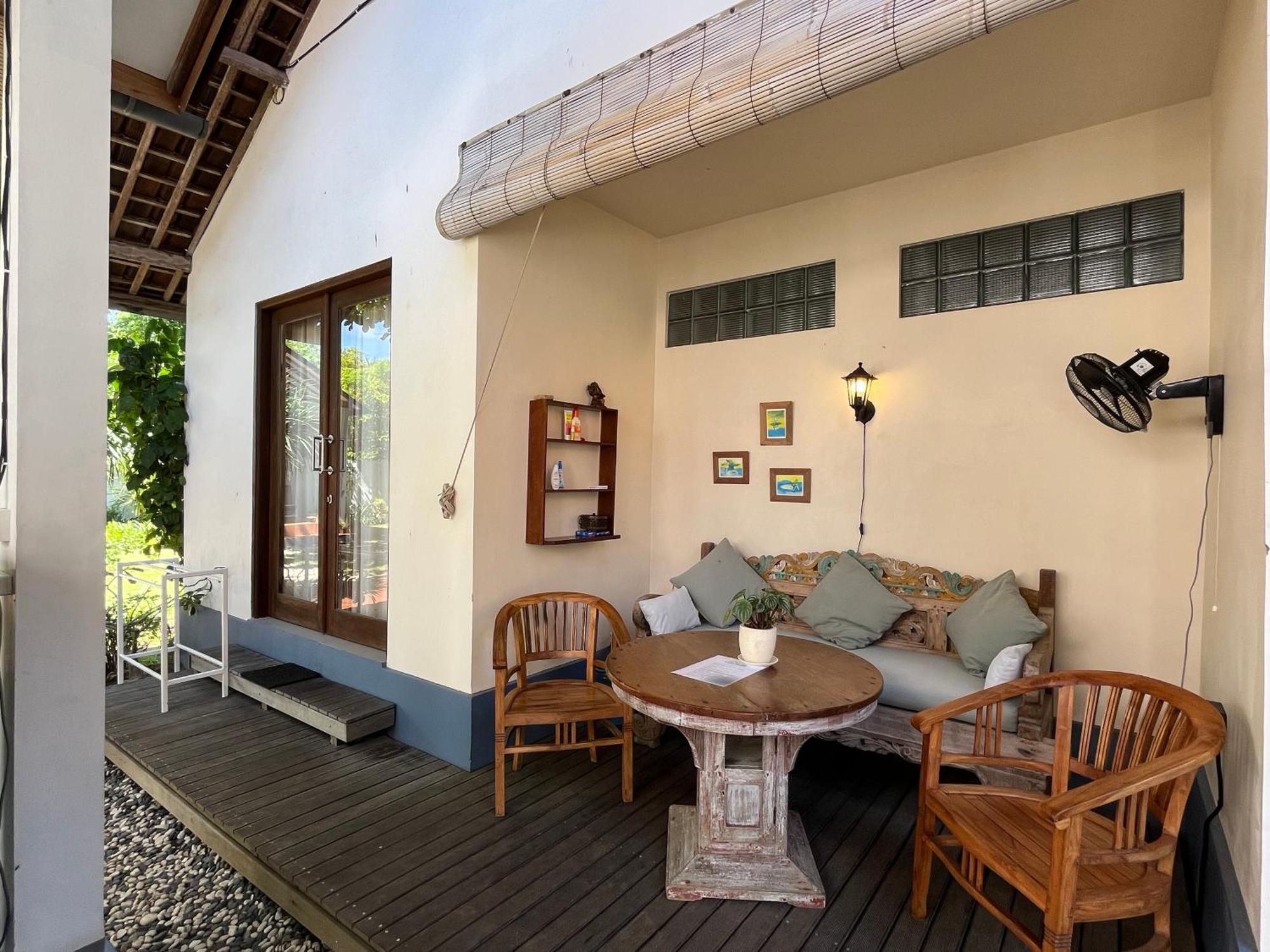 Living Lembongan Bed & Breakfast